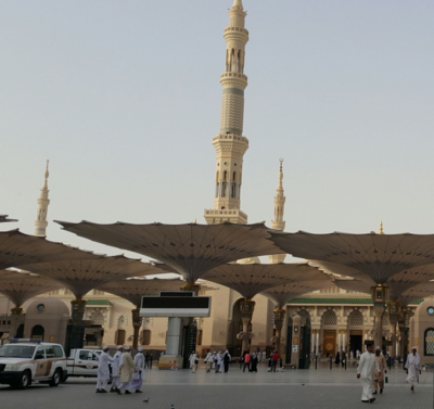 メディナ　預言者のモスク　ナバウイ